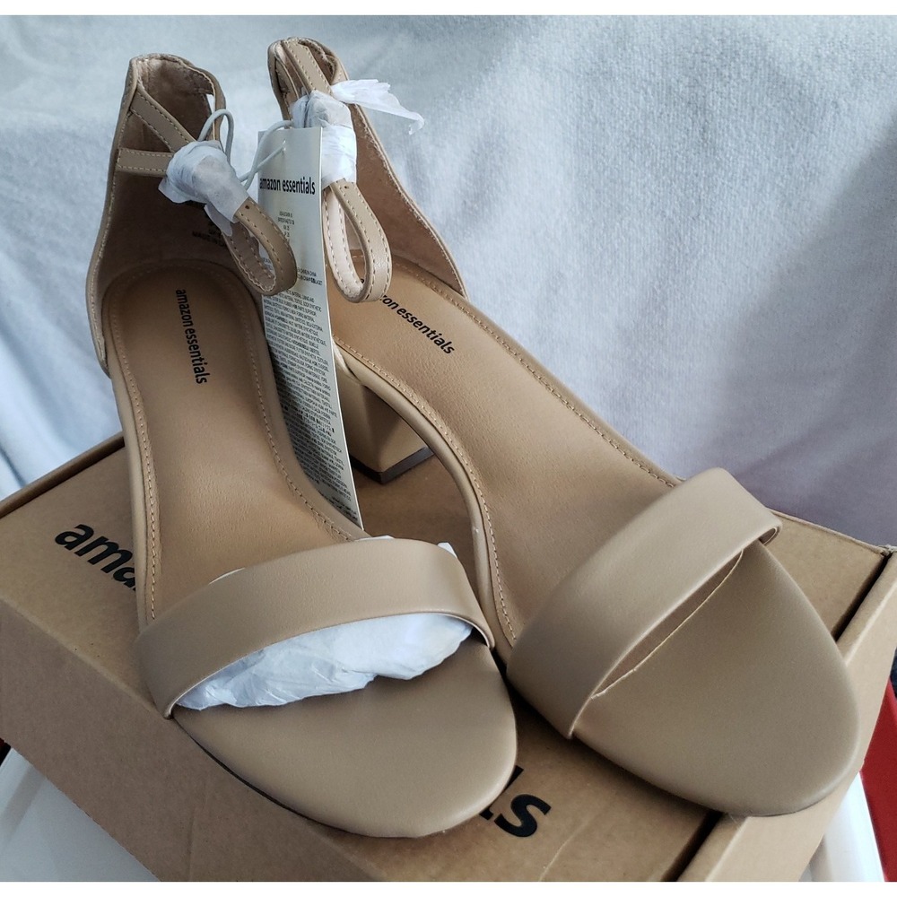 Amazon Womans New Dress Shoes‎ 8